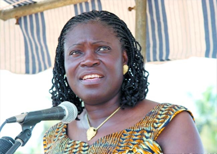 Côte d’Ivoire: le procès de Simone Gbagbo débutera le 22 octobre (avocats)